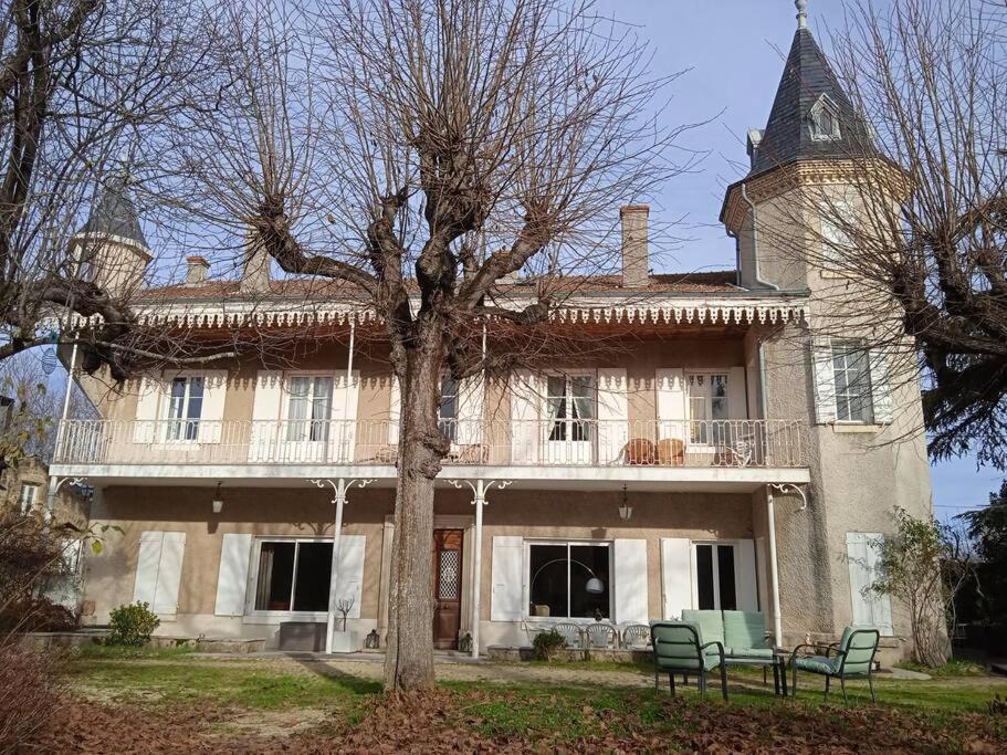 Maison Calme Avec Piscine Entouree De Son Parc Quintenas Exteriör bild